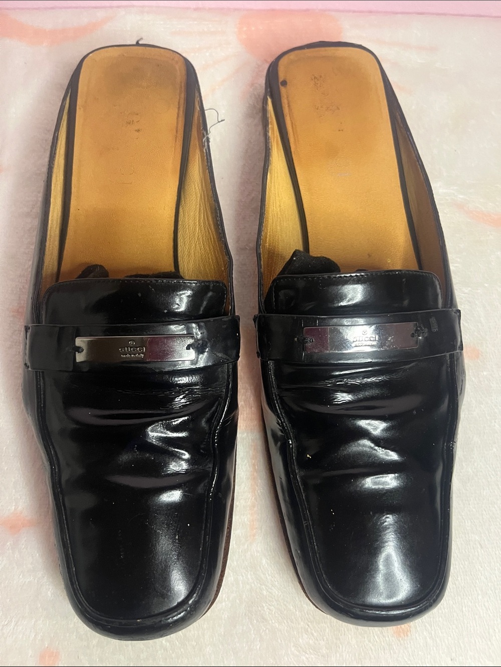 Gucci Black Patent Leather Woman Slip-On Loafers with Metal Plaque